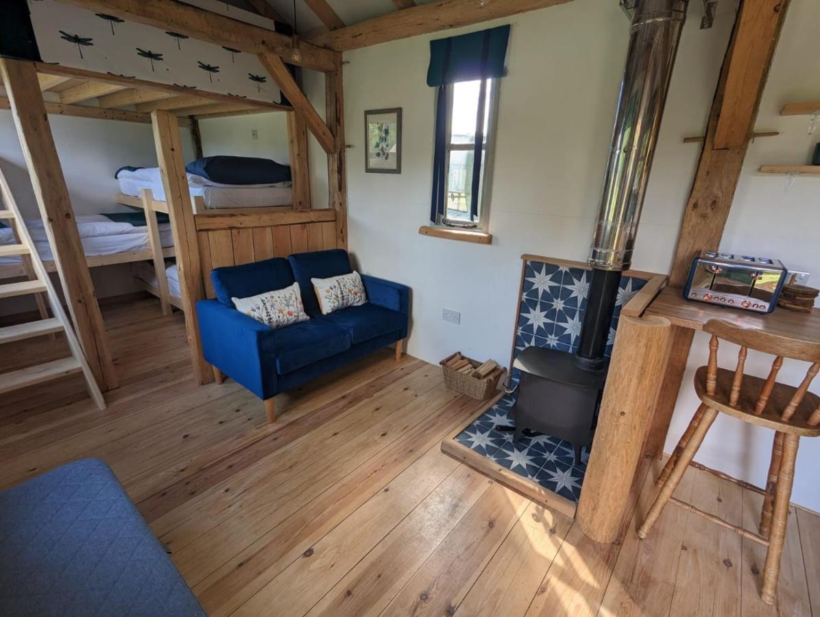 Gaggle Of Geese Pub - Shepherd Huts & Bell Tents Dorchester Luaran gambar